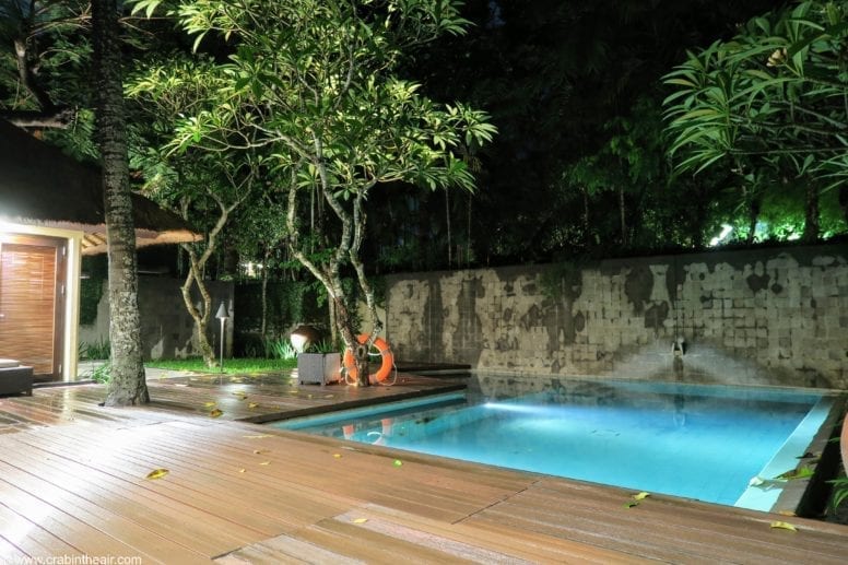 private villa pool