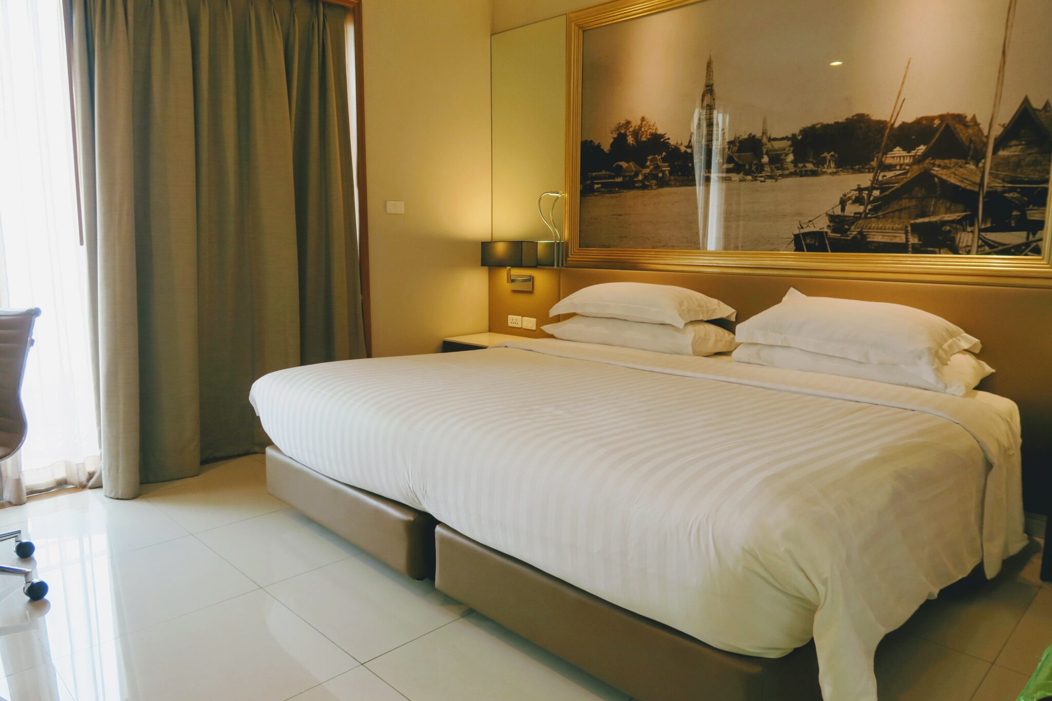 grande centre point ploenchit rooms