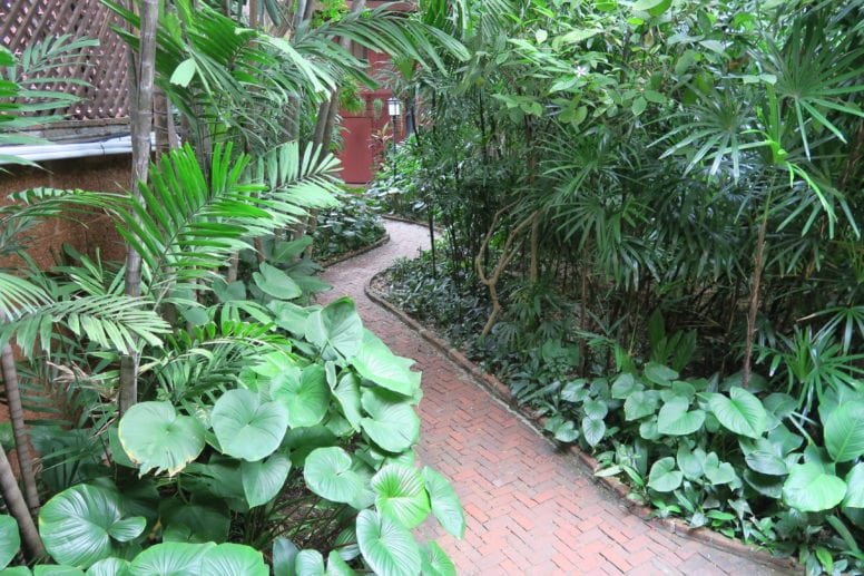 jim thompson house garden