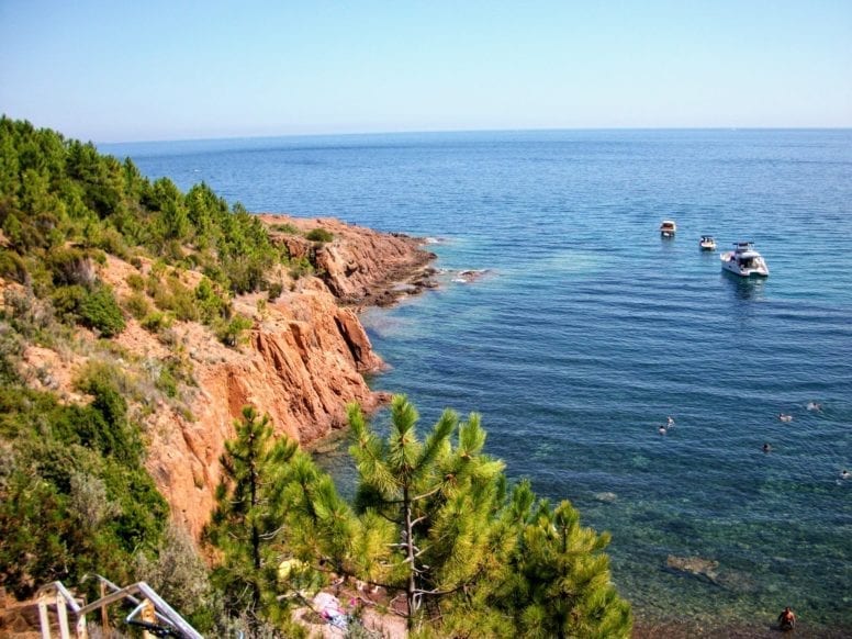 Massif de Esterel Beach